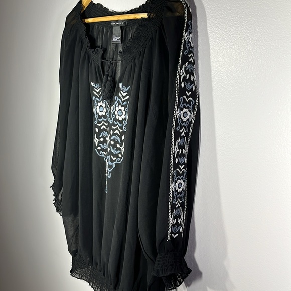 Elena Solano Black Sheer Blouse Embroidered Damask Design Size Large - Picture 3 of 3